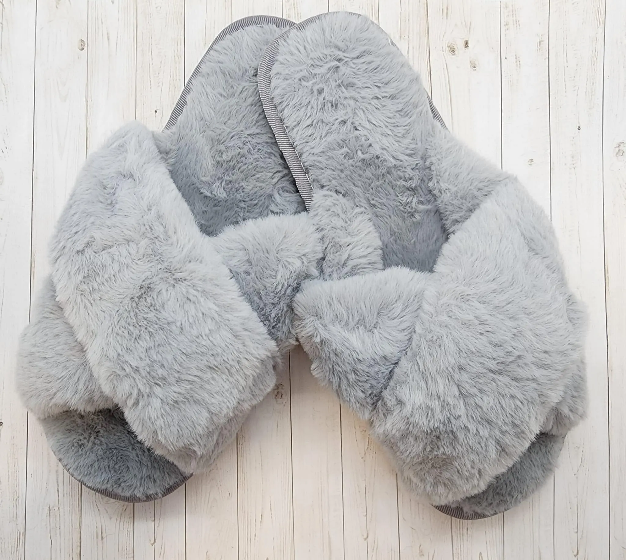 Fluffy Women’s Slippers